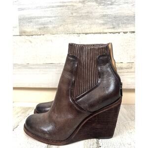Frye Womens 6.5 Brown Leather Carrie Scrunch Wedge Ankle Bootie Back Zip Shoe